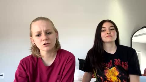 Snapshot of goddessfeyaa chatting on January 4, 4:00 pm feyaa22 online show from January 4, 4:00 pm