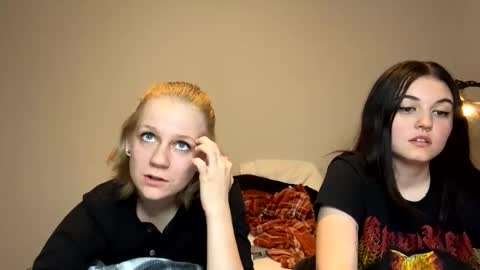 Snapshot of goddessfeyaa chatting on January 5, 1:45 am feyaa22 online show from January 5, 1:45 am