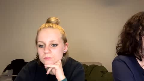 Snapshot of goddessfeyaa chatting on January 11, 12:33 am feyaa22 online show from January 11, 12:33 am