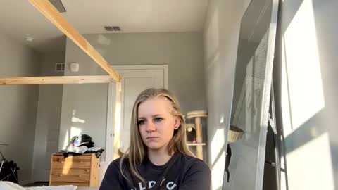 Snapshot of goddessfeyaa chatting on January 12, 1:37 pm feyaa22 online show from January 12, 1:37 pm