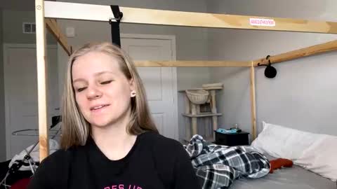 Snapshot of goddessfeyaa chatting on January 24, 4:28 pm feyaa22 online show from January 24, 4:28 pm