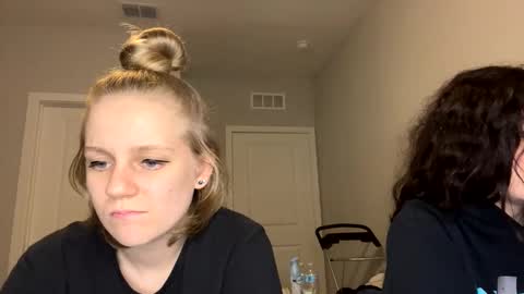 Snapshot of goddessfeyaa chatting on January 26, 1:31 am feyaa22 online show from January 26, 1:31 am