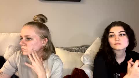 Snapshot of goddessfeyaa chatting on February 9, 12:49 am feyaa22 online show from February 9, 12:49 am