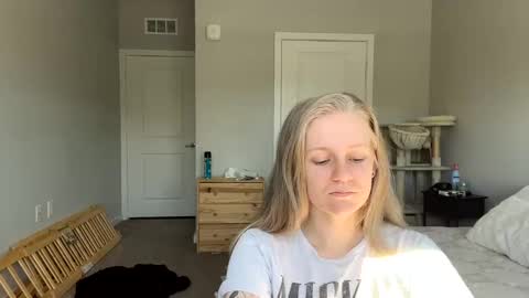 Snapshot of goddessfeyaa chatting on March 11, 2:51 pm feyaa22 online show from March 11, 2:51 pm