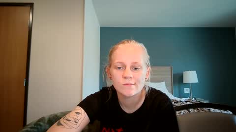 Snapshot of goddessfeyaa chatting on September 9, 7:24 pm feyaa22 online show from September 9, 7:24 pm