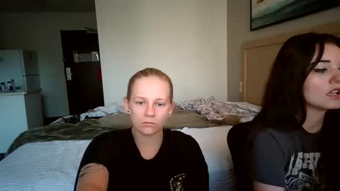 Snapshot of goddessfeyaa chatting on September 13, 4:51 pm feyaa22 online show from September 13, 4:51 pm