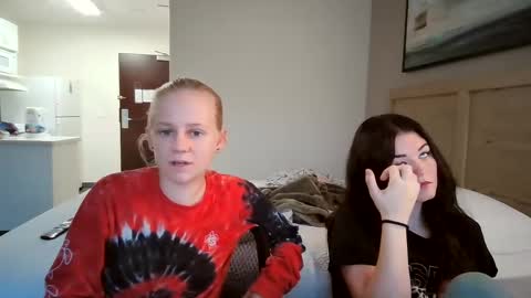 Snapshot of goddessfeyaa chatting on September 14, 5:01 pm feyaa22 online show from September 14, 5:01 pm