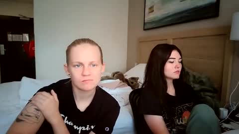 Snapshot of goddessfeyaa chatting on September 15, 7:36 pm feyaa22 online show from September 15, 7:36 pm