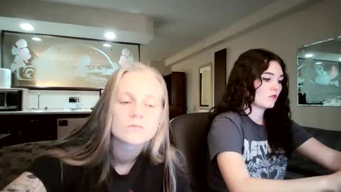 Snapshot of goddessfeyaa chatting on September 23, 4:04 am feyaa22 online show from September 23, 4:04 am