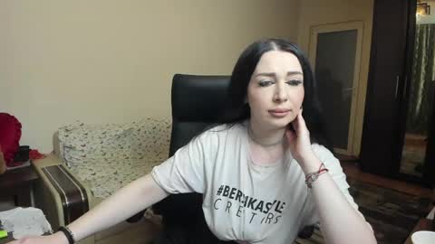 Snapshot of goddessgeorgia chatting on April 27, 5:44 pm Goddess Georgia online show from April 27, 5:44 pm