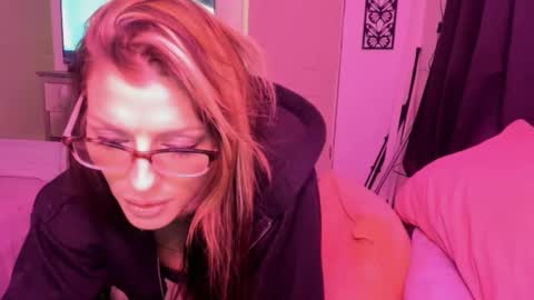 Kallie online show from March 10, 10:04 am