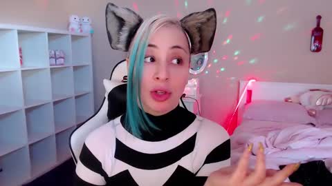 Snapshot of goddesslilith chatting on January 5, 10:40 pm Goddess Lilith - 111 tks to PM online show from January 5, 10:40 pm