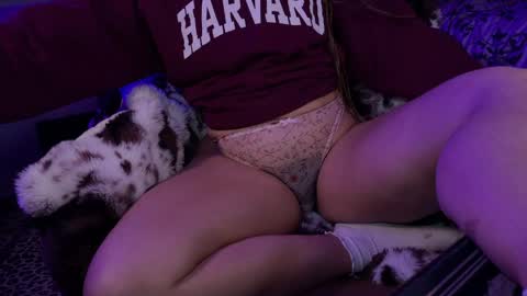 Goddess Mae  NYC online show from April 21, 11:51 pm