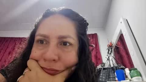  Naih Reyes online show from October 26, 7:31 pm