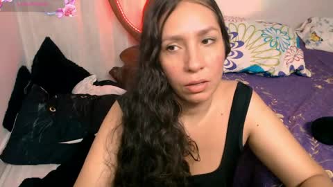 Snapshot of goddessnahi chatting on June 5, 5:14 am Naih Reyes online show from June 5, 5:14 am