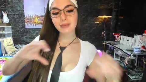 Snapshot of goddessofangel chatting on September 30, 3:22 am angel online show from September 30, 3:22 am