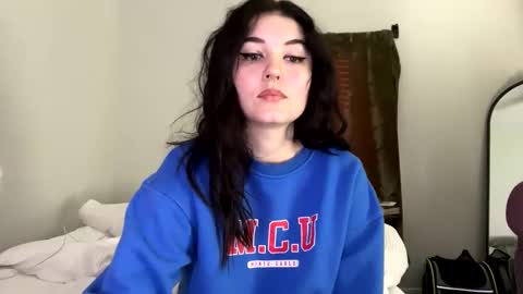 Snapshot of goddessshadowraven chatting on December 12, 2:22 pm Goddess Raven online show from December 12, 2:22 pm