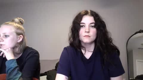 Snapshot of goddessshadowraven chatting on January 11, 12:33 am Goddess Raven online show from January 11, 12:33 am