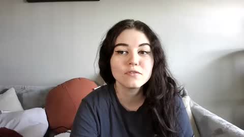 Snapshot of goddessshadowraven chatting on February 14, 4:09 pm Goddess Raven online show from February 14, 4:09 pm