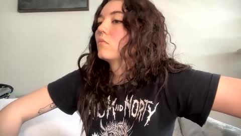 Snapshot of goddessshadowraven chatting on March 1, 4:00 pm Goddess Raven online show from March 1, 4:00 pm