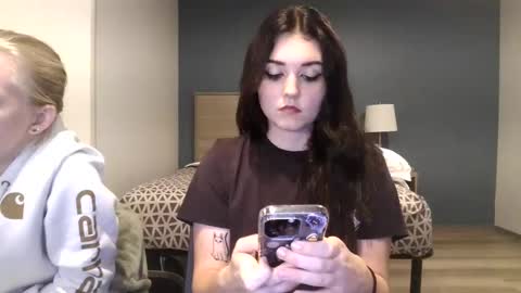 Snapshot of goddessshadowraven chatting on September 9, 4:45 am Goddess Raven online show from September 9, 4:45 am