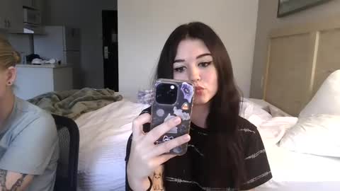 Snapshot of goddessshadowraven chatting on September 11, 4:29 pm Goddess Raven online show from September 11, 4:29 pm