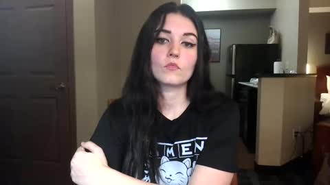 Snapshot of goddessshadowraven chatting on September 17, 4:58 am Goddess Raven online show from September 17, 4:58 am