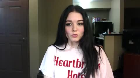 Snapshot of goddessshadowraven chatting on September 20, 4:57 am Goddess Raven online show from September 20, 4:57 am