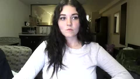 Snapshot of goddessshadowraven chatting on September 24, 5:11 am Goddess Raven online show from September 24, 5:11 am