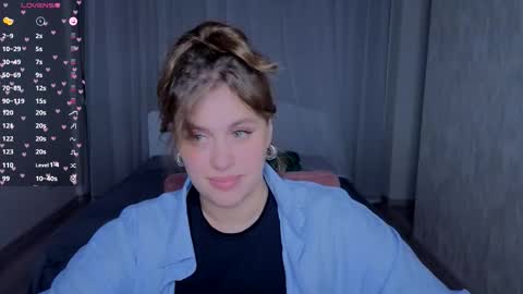 Snapshot of goga_li chatting on September 18, 4:31 pm Lilya online show from September 18, 4:31 pm