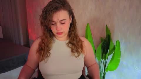 Snapshot of goga_li chatting on February 26, 9:25 pm Lilya online show from February 26, 9:25 pm