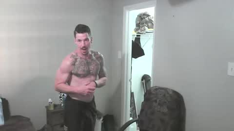 Snapshot of goinwild8900 chatting on September 14, 6:01 am goinwild8900 online show from September 14, 6:01 am