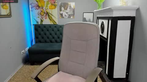 golden__rose online show from October 7, 11:40 am