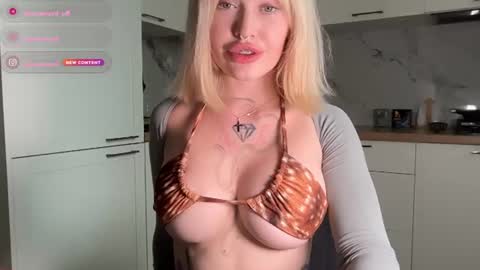 Aline meow   online show from July 18, 3:27 pm