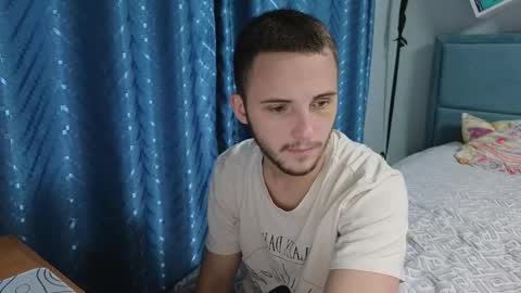 Golden boyyy21 online show from September 16, 7:15 pm