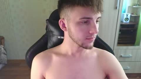 Golden boyyy21 online show from March 22, 9:13 am