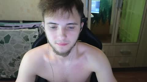 Golden boyyy21 online show from April 10, 1:33 am