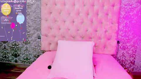 Snapshot of golden_girl__ chatting on September 12, 1:38 am golden girl online show from September 12, 1:38 am