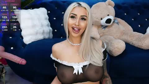 Snapshot of goldenamberx chatting on January 12, 5:44 pm GoldenAmberX online show from January 12, 5:44 pm