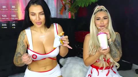 Snapshot of goldenamberx chatting on January 30, 11:22 am GoldenAmberX online show from January 30, 11:22 am