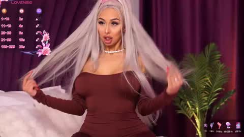 Snapshot of goldenamberx chatting on March 9, 5:06 pm GoldenAmberX online show from March 9, 5:06 pm