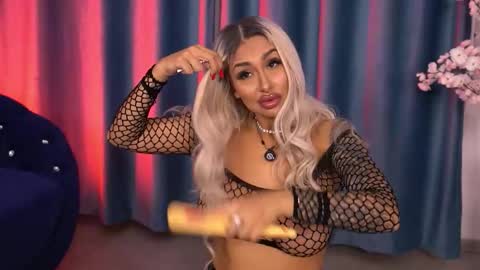 Snapshot of goldenamberx chatting on November 29, 5:54 am GoldenAmberX online show from November 29, 5:54 am