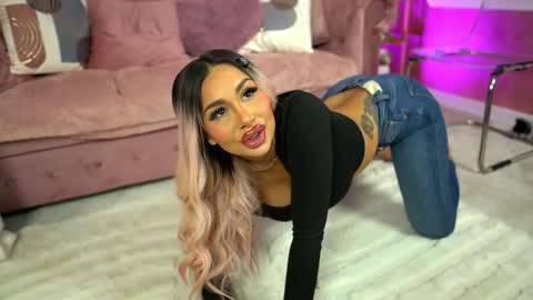 GoldenAmberX online show from March 25, 7:25 am