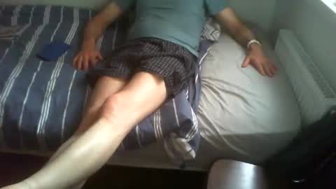 Snapshot of goldenb02 chatting on June 8, 12:38 pm Goldenb02 online show from June 8, 12:38 pm