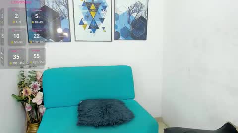 Snapshot of goldenbigcockts chatting on November 21, 4:38 pm goldenbigcockts online show from November 21, 4:38 pm