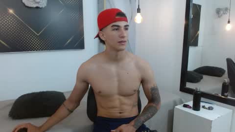   online show from April 10, 7:51 pm