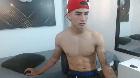   online show from April 11, 7:18 pm