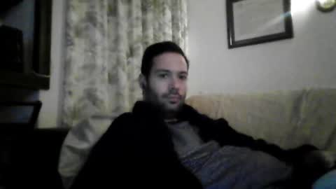 Snapshot of goldendragon19 chatting on October 11, 12:10 am goldendragon19 online show from October 11, 12:10 am