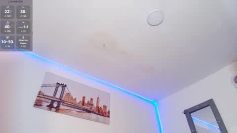 Snapshot of goldenhugecocktss chatting on February 13, 8:32 am May smith online show from February 13, 8:32 am