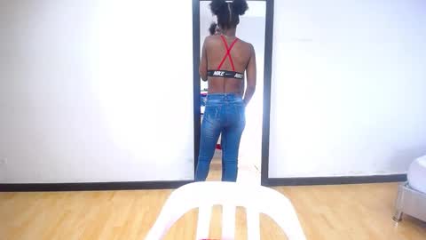 goldenn_ass1 online show from September 12, 3:06 am